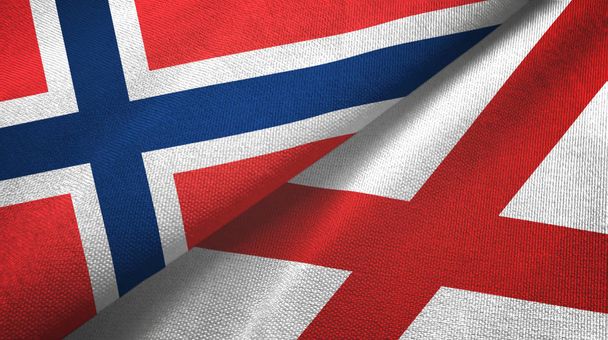Norsko a Severní Irsko dvě vlajky textilní tkaniny, textura tkaniny - Fotografie, Obrázek