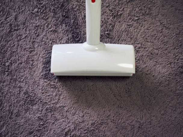 Nettoyant pour tapis et produits de nettoyage blancs
 - Photo, image