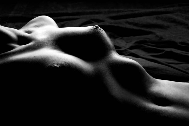 erotic nude photo, naked woman, female body - Foto, Bild