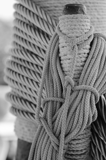 The ropes braided in bays on an ancient sailing vessel - 写真・画像