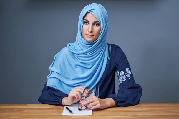 Студентка-мусульманка
 - Фото, изображение