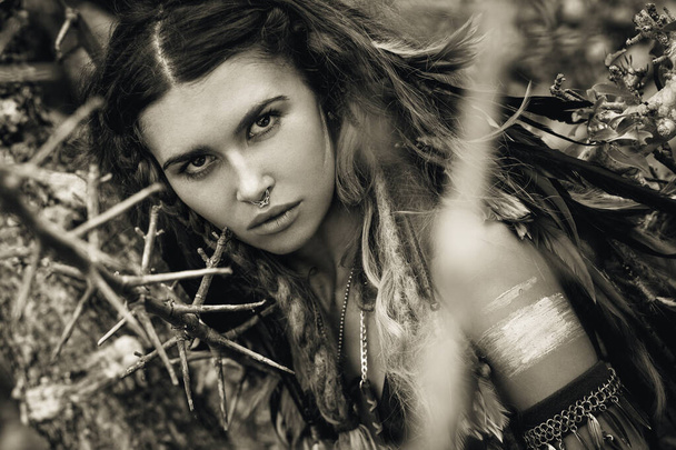 portrait of beautiful caucasian woman in native primitive clothes concept - Valokuva, kuva