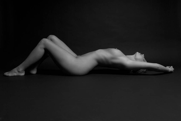 erotic nude photo, naked woman, female body - Valokuva, kuva