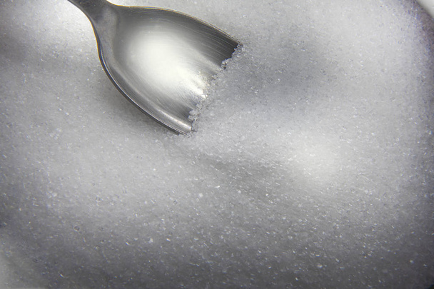 cuillère trempée dans le sucre
, - Photo, image
