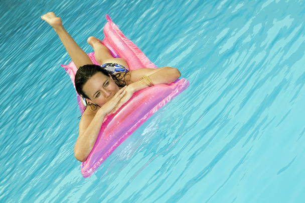 young woman in swimming pool - Φωτογραφία, εικόνα