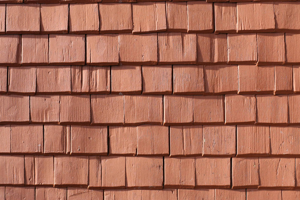 wooden shingles on house wall structure - Foto, Imagen