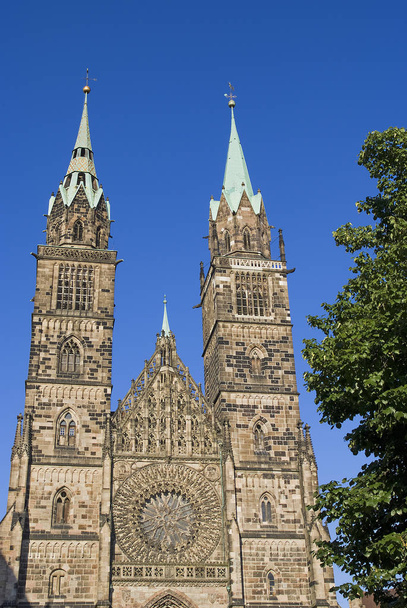 lorenz church in nuremberg - Foto, afbeelding