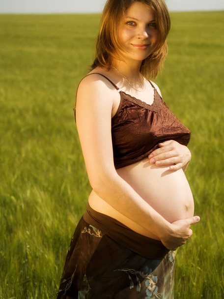 Closeup Shot Of Pregnant Woman - 写真・画像