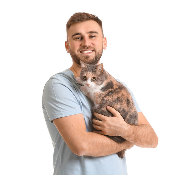 Uomo con simpatico gatto su sfondo bianco
 - Foto, immagini