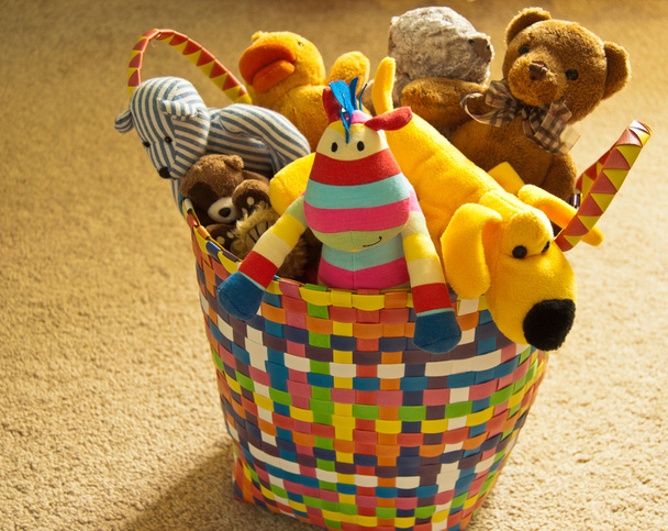Panier de jouets animaux en peluche
 - Photo, image