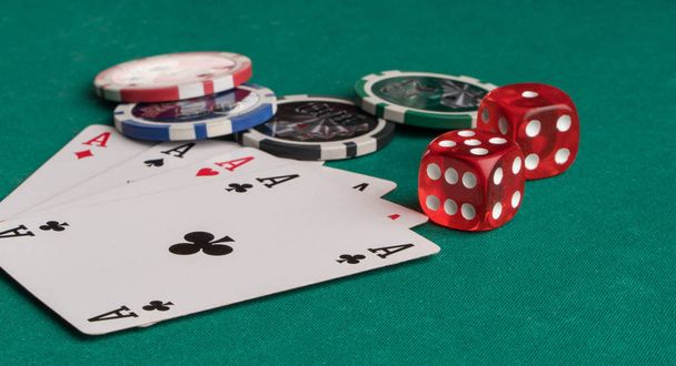 poker de apuestas, primer plano
 - Foto, Imagen
