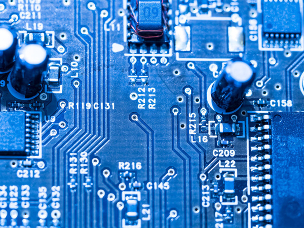 computer micro circuit board with integrated chipset - 写真・画像