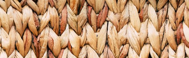 textura de una cesta de hojas de palma, fondo
 - Foto, Imagen