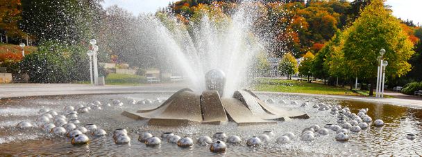 zingen dag fontein. - Foto, afbeelding