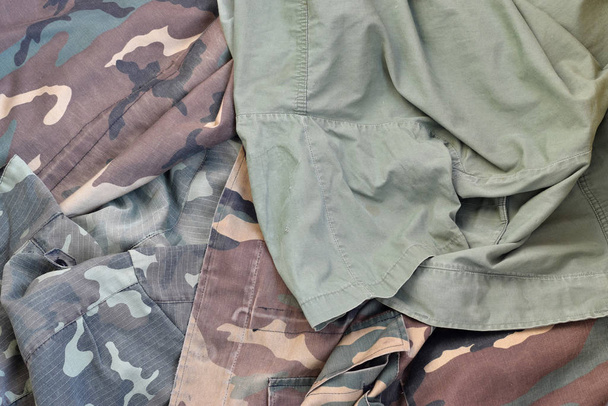 Maskování pozadí textury jako pozadí pro armádní a vojenské designové projekty - Fotografie, Obrázek
