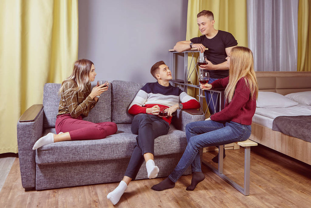 Students in residence hall or university dormitory - Foto, Bild