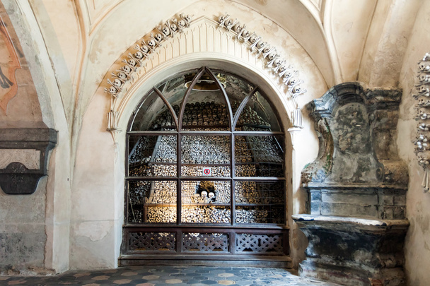 República Checa - Cidade da UNESCO Kutna Hora - Igreja de Sedlec - Ossua
 - Foto, Imagem