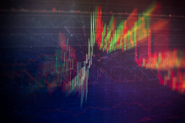 Gráficos de trading financiero abstracto en monitor. Fondo con barras de moneda y velas
 - Foto, imagen