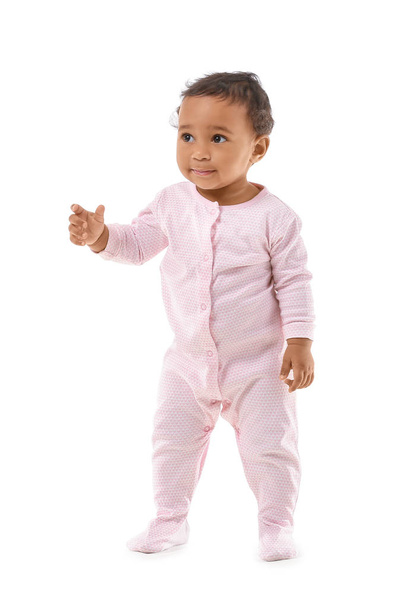 Bebê afro-americano bonito isolado em branco
 - Foto, Imagem