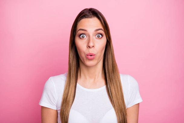 Close up photo of astonished girl hear unbelievable news say wow omg wear casual style outfit isolated over pastel color background - Foto, immagini