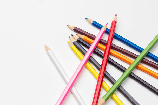 kolorowe ołówki, gama kolorów - Zdjęcie, obraz
