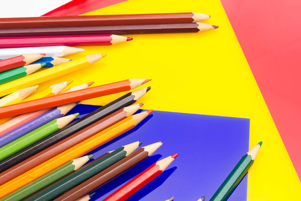 színes ceruzák, színes gamut - Fotó, kép