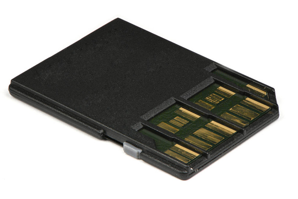 Сучасна професійна картка пам'яті має ємність пам'яті 64 ГБ
 - Фото, зображення
