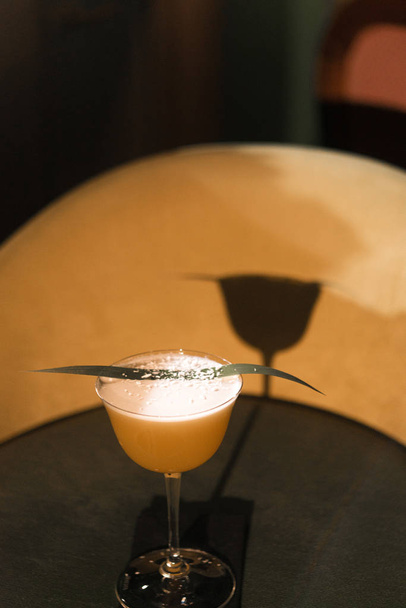 close up of fresh tasty cocktail in glass, drink concept   - Foto, Imagem