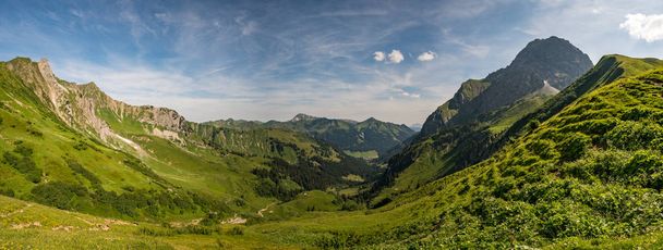 Bergwandeling op de Grote Widderstein in de Allgaeu Alpen - Foto, afbeelding