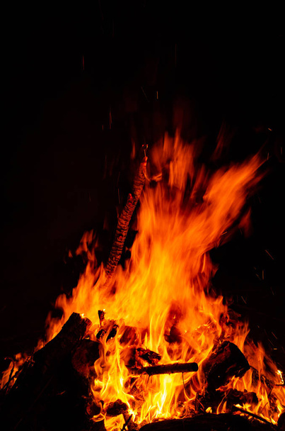 Night campfire with available space at left side. - Photo, Image