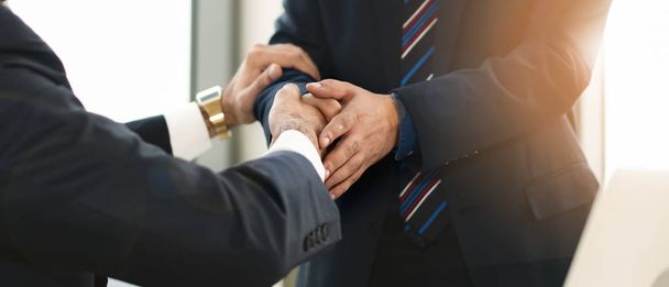 business background of businessman having handshaking after fini - Foto, Bild