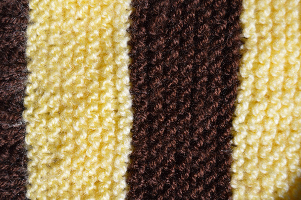 Tejido de punto hecho a mano textura de fondo de lana marrón amarilla
 - Foto, Imagen