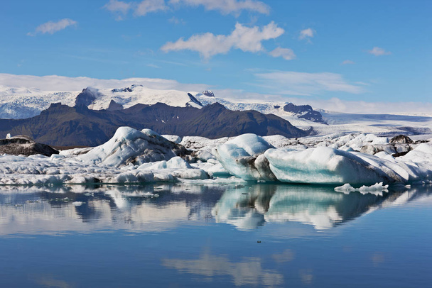 Jokulsarlon Glacial Lagoon, Vatnajokull, Iceland - Фото, изображение