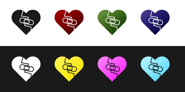 Set Genezen gebroken hart of scheiding pictogram geïsoleerd op zwart-wit achtergrond. Verbrijzeld en opgelapt hart. Liefdessymbool. Valentijnsdag. Vector Illustratie - Vector, afbeelding