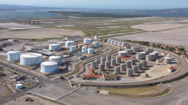 stockage tankers silos gas petrol storing bulk materials port la nouvelle industrial harbor aerial france aude occitanie - Footage, Video