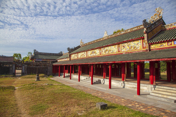 Templo de las Generaciones en Ciudadela de Hue
 - Foto, imagen