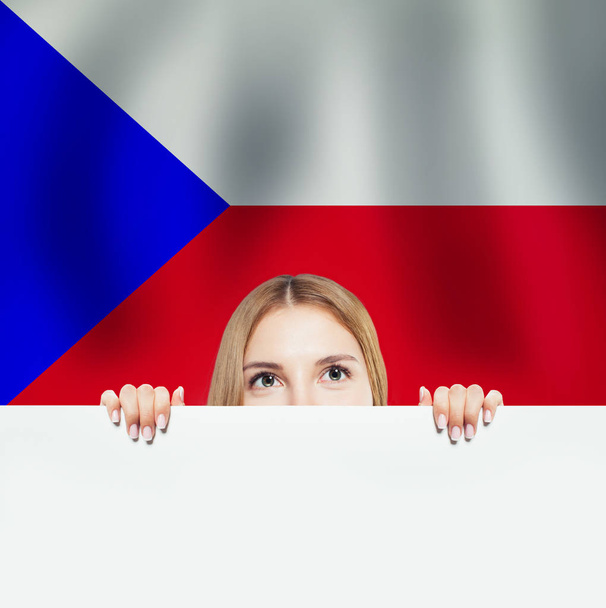 Viajar a República Checa y aprender el idioma checo. estudiante mujer
 - Foto, Imagen