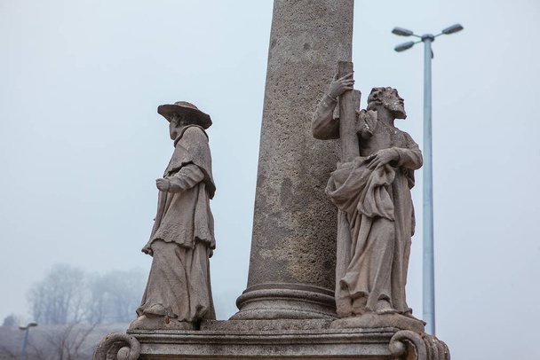 Coluna da Santíssima Trindade em Bratislava
  - Foto, Imagem