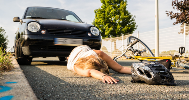 Ongeluk met een fietser - Foto, afbeelding