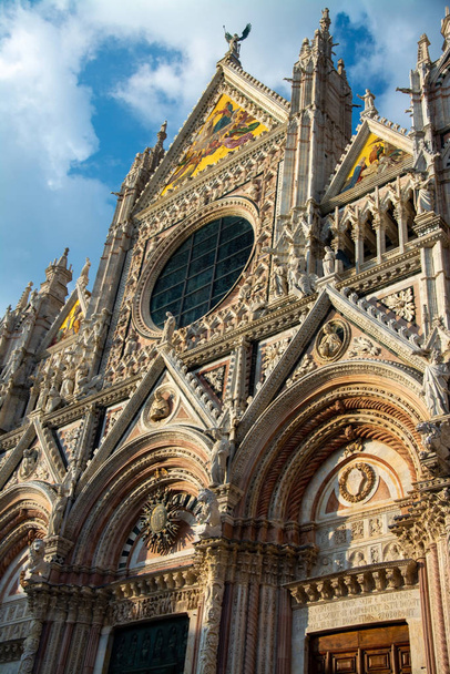 Sienan katedraali, Toscana, Italia
 - Valokuva, kuva