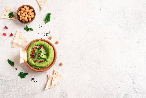 Green Avocado Hummus - Zdjęcie, obraz