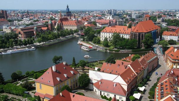 vista panorâmica da ilha de Tumski, Wroclaw e do rio Odra
  - Foto, Imagem