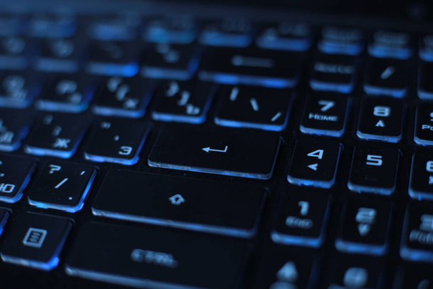 fényes multikolor makró háttér villogó videó gomb fekete laptop billentyűzet technológia flicker - Fotó, kép