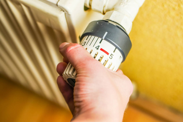 Lower heating costs image - Fotoğraf, Görsel