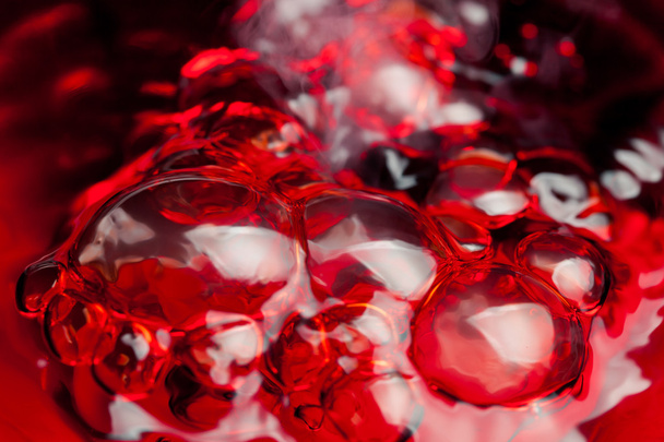 líquido rojo hirviendo
 - Foto, Imagen