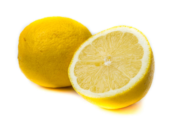 svěží citron izolované pozadí - Fotografie, Obrázek