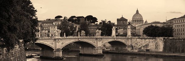 Roma Rio Tibre Panorama
 - Foto, Imagem