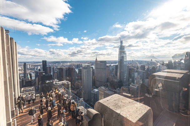 New York, Amerikai Egyesült Államok - 2020. január 5.: Beautiful skyscrapers in Manhattan - Fotó, kép