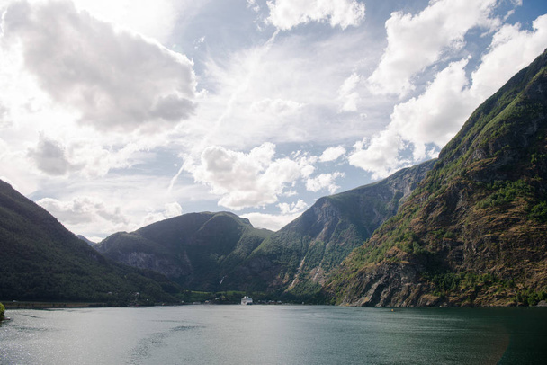 Scenic nature view of Norway in summer - Foto, afbeelding