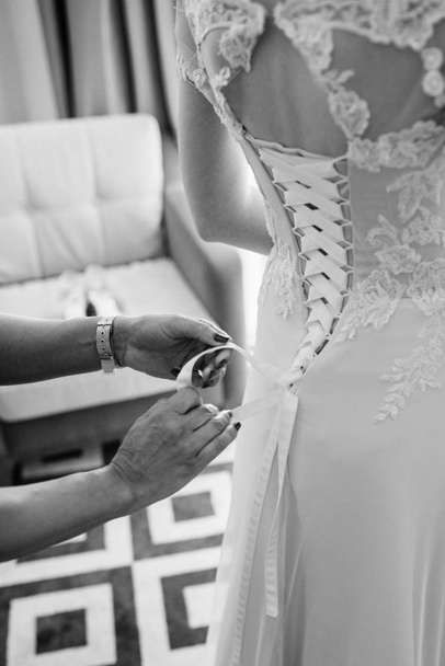 perfect wedding dress on the wedding day - Foto, imagen